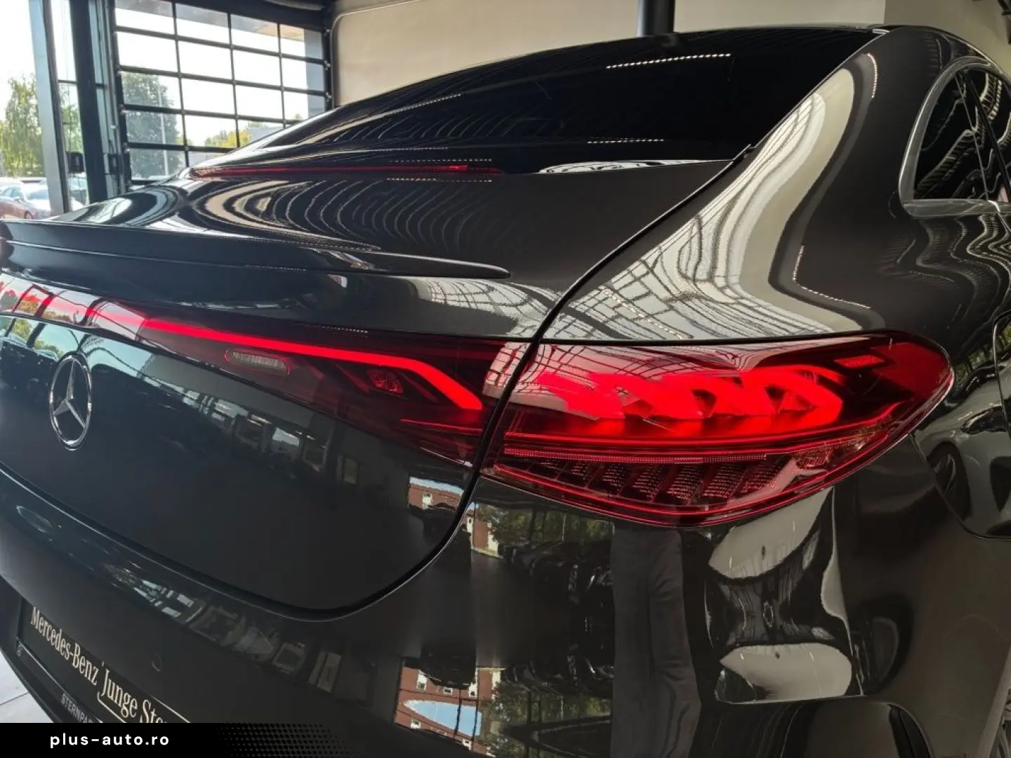 MERCEDES-BENZ EQE 350  AMG DiG.L AIRM HuD BURM MEM A&hellip;