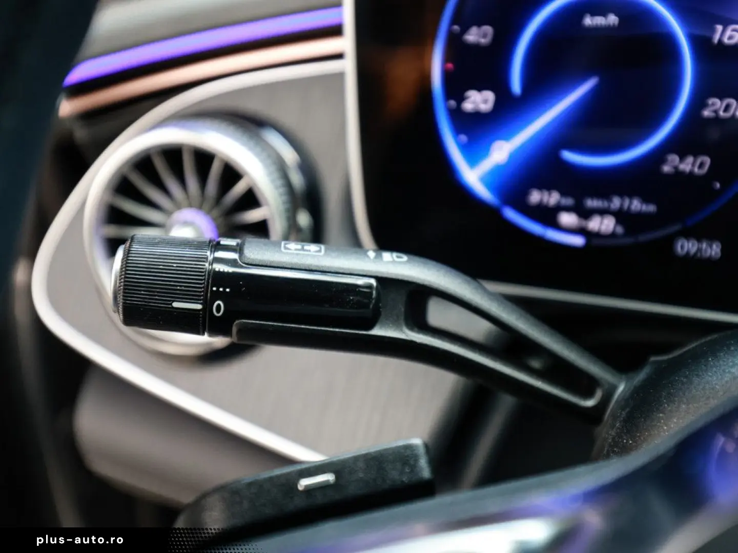 MERCEDES-BENZ EQE 300 ElectricArt Premium AHK LED 36&hellip;