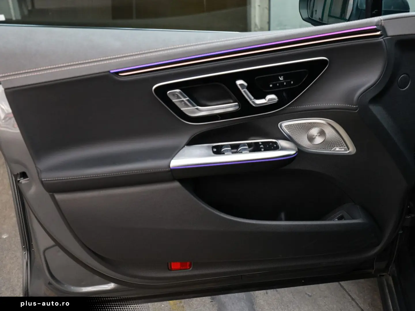 MERCEDES-BENZ EQE 300 ElectricArt Premium AHK LED 36&hellip;
