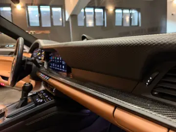 Porsche 992 911 GT3 TOURING ADAPTIVE HEAT LIFT CARBON