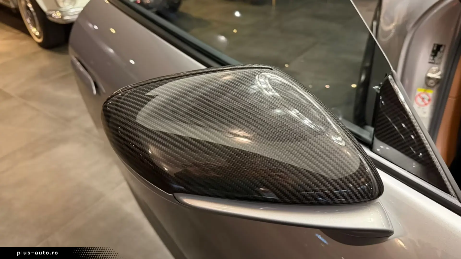 Porsche 992 911 GT3 TOURING ADAPTIVE HEAT LIFT CARBON