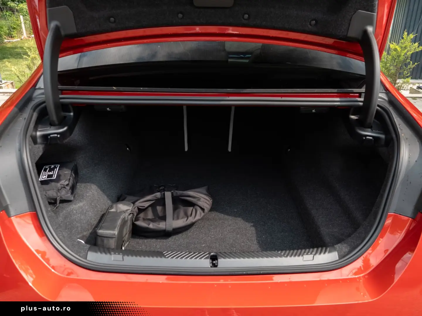 BMW M5 INDIVIDUAL.DR.ASS.PRO.PANO.360