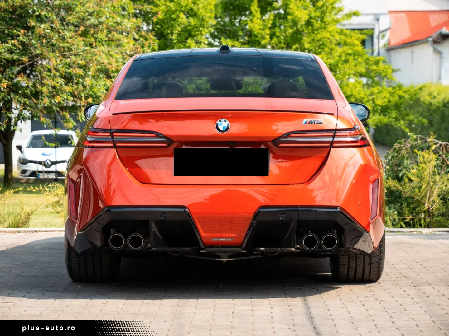 BMW M5 INDIVIDUAL.DR.ASS.PRO.PANO.360