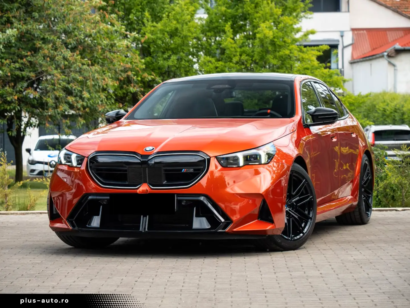 BMW M5 INDIVIDUAL.DR.ASS.PRO.PANO.360