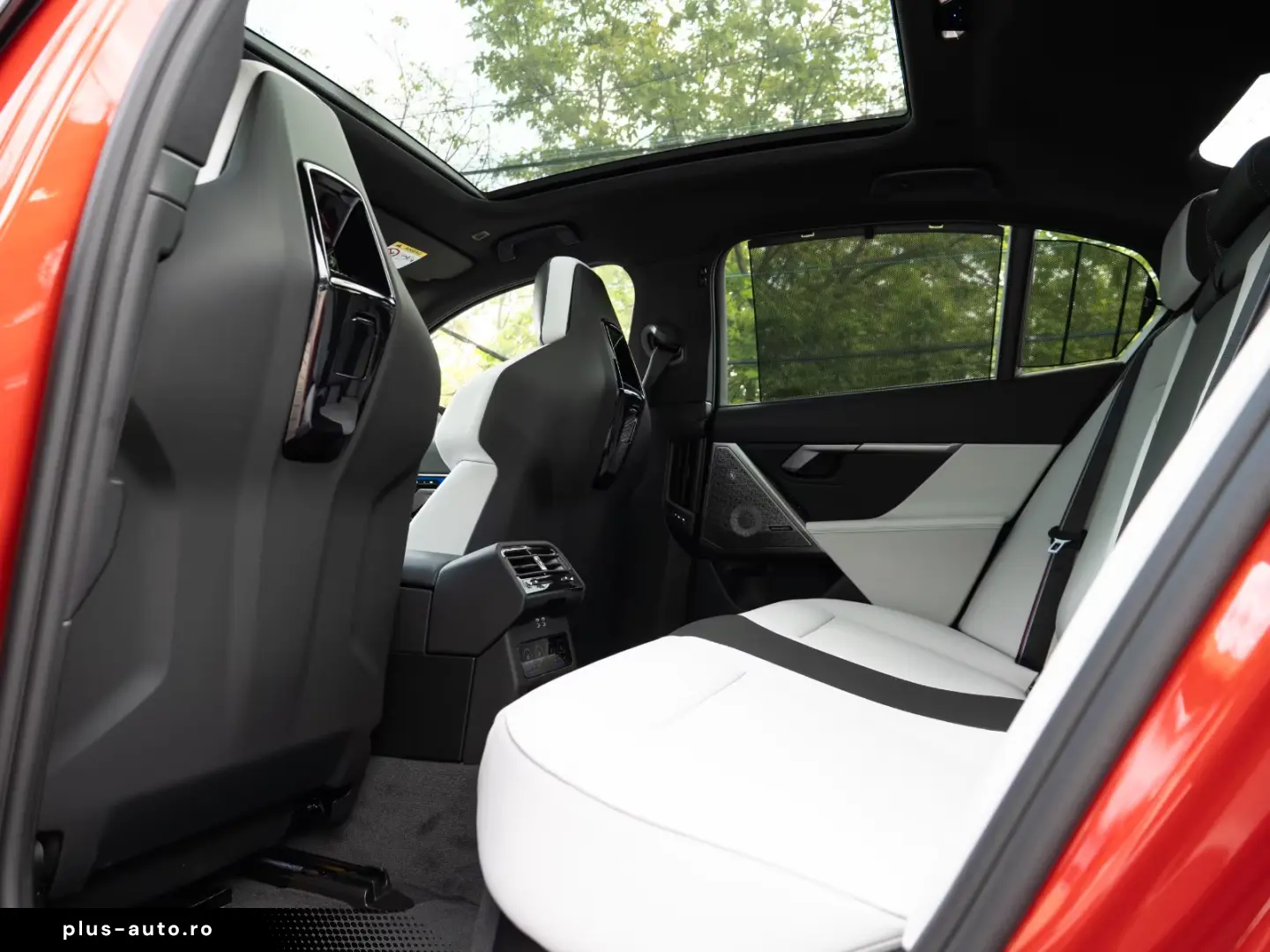 BMW M5 INDIVIDUAL.DR.ASS.PRO.PANO.360