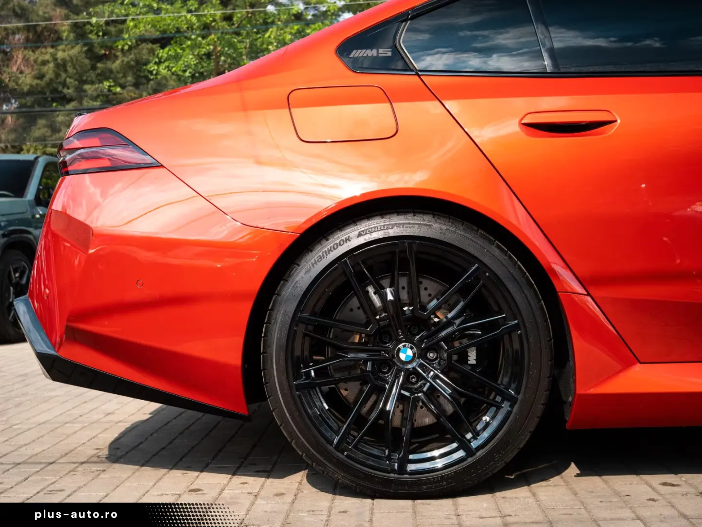BMW M5 INDIVIDUAL.DR.ASS.PRO.PANO.360