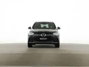 MERCEDES-BENZ GLC 300 e 4M AMG MBUX AHK Distronic Kamera LED