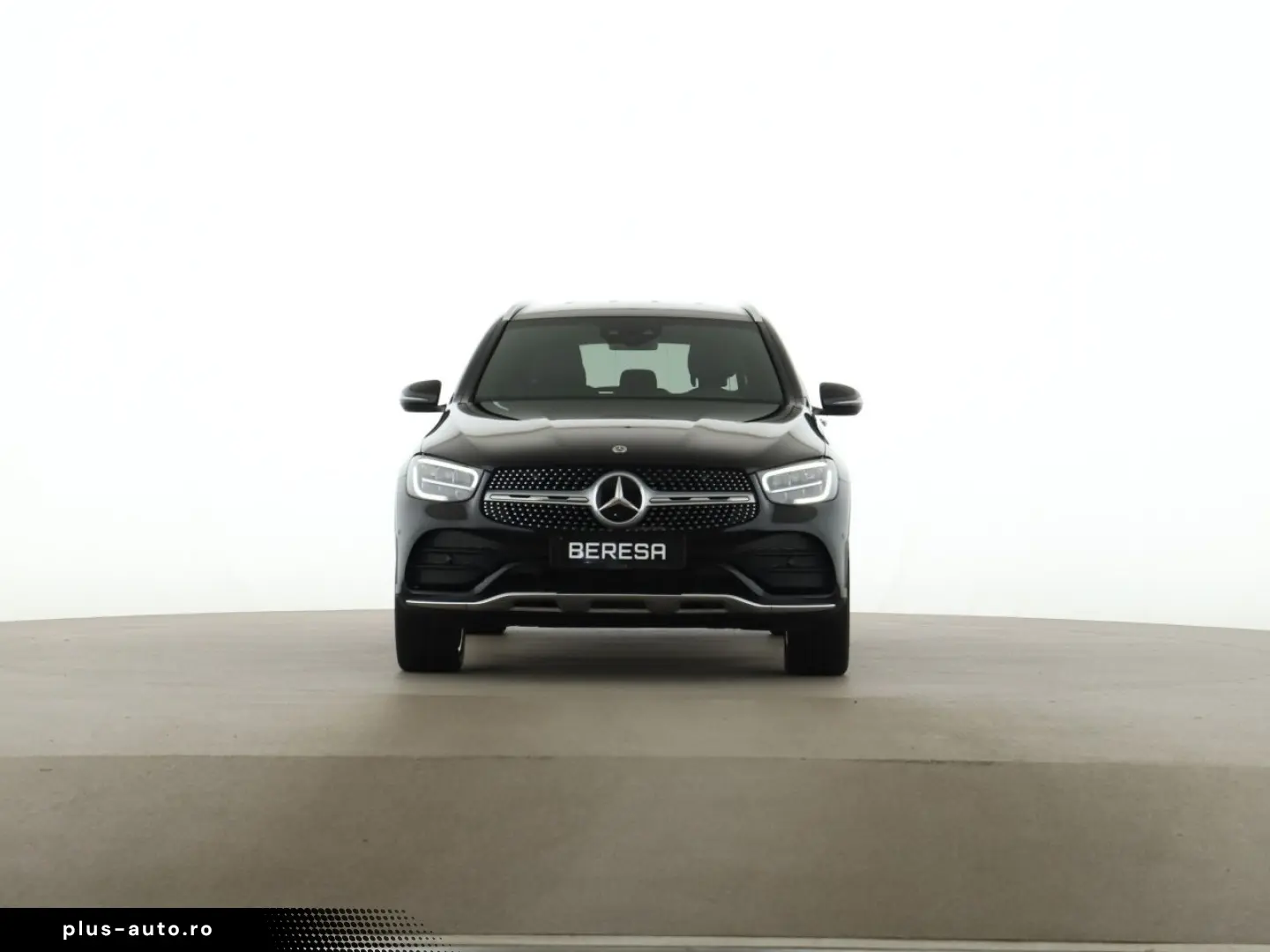 MERCEDES-BENZ GLC 300 e 4M AMG MBUX AHK Distronic Kamera LED