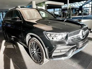 MERCEDES-BENZ GLC 300 de 4M AMG LED AHK Sound Kamera…
