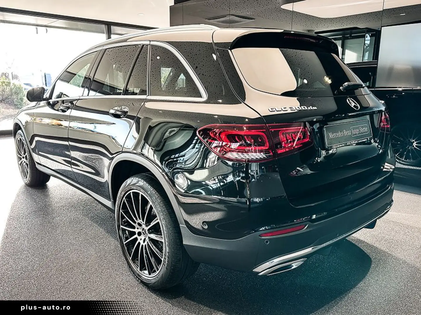 MERCEDES-BENZ GLC 300 de 4M AMG LED AHK Sound Kamera&hellip;
