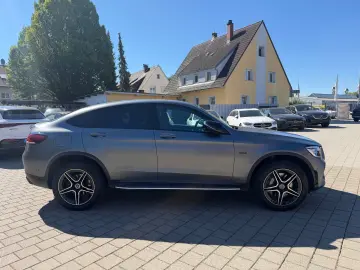 MERCEDES-BENZ GLC 300e 4Matic AMG Night Navi Ambi Rcam Magno