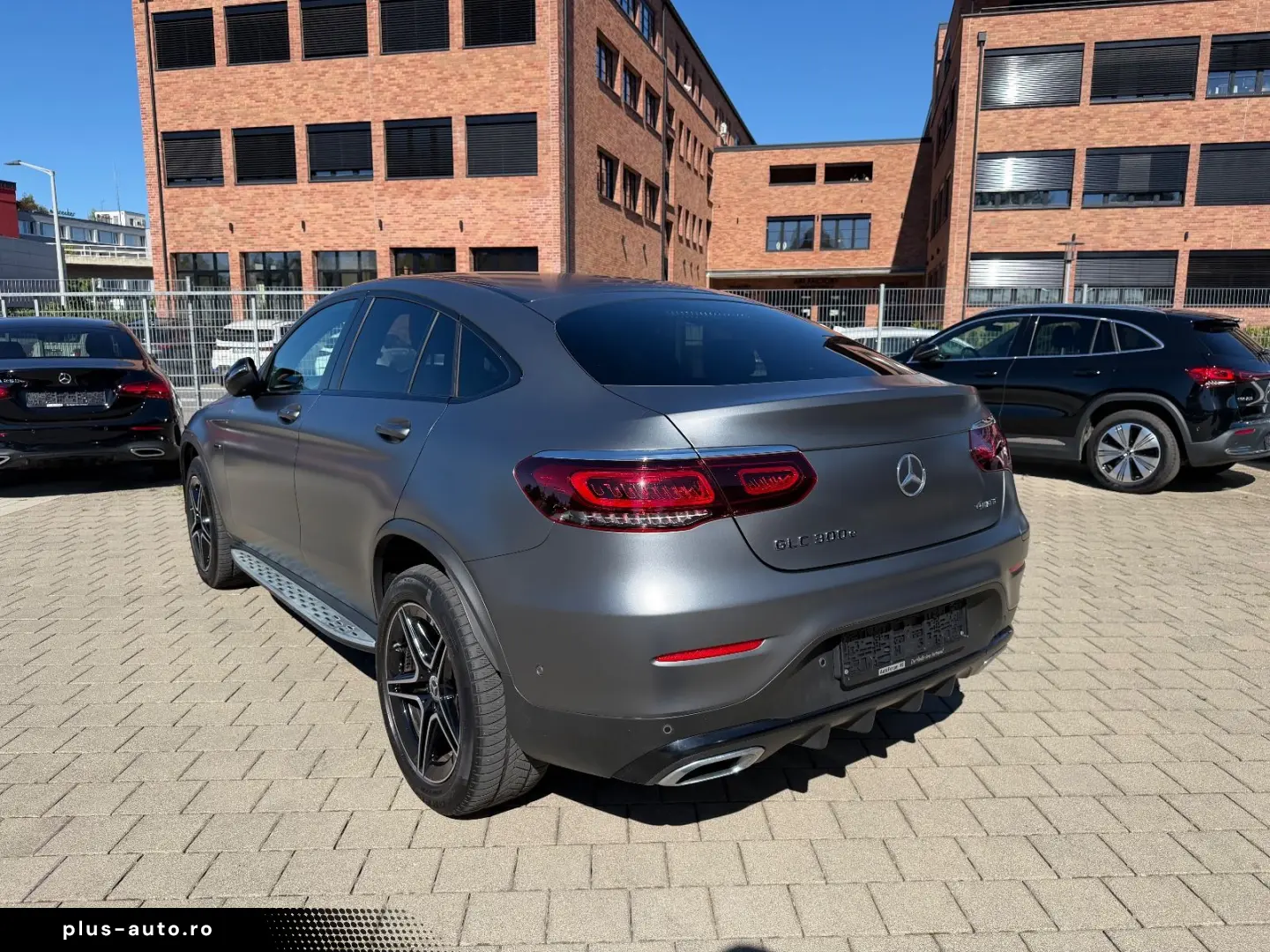 MERCEDES-BENZ GLC 300e 4Matic AMG Night Navi Ambi Rcam Magno