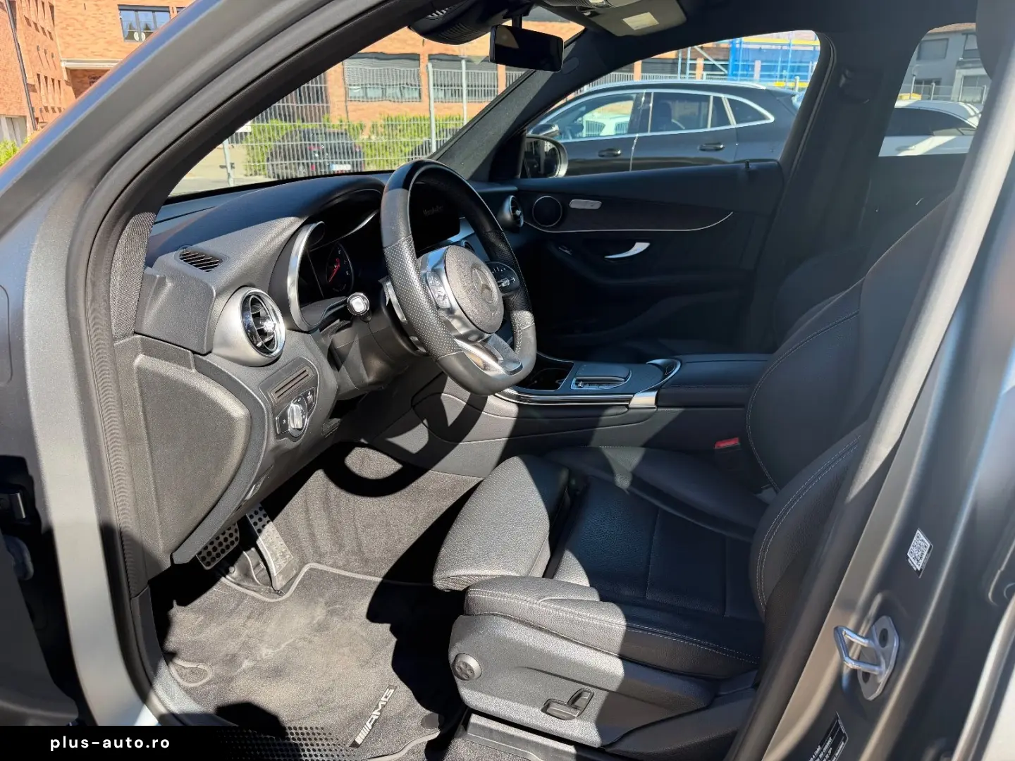 MERCEDES-BENZ GLC 300e 4Matic AMG Night Navi Ambi Rcam Magno