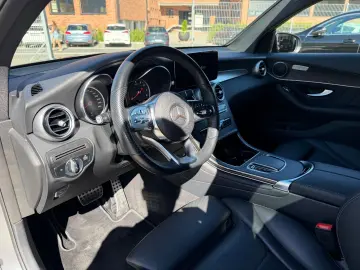 MERCEDES-BENZ GLC 300e 4Matic AMG Night Navi Ambi Rcam Magno