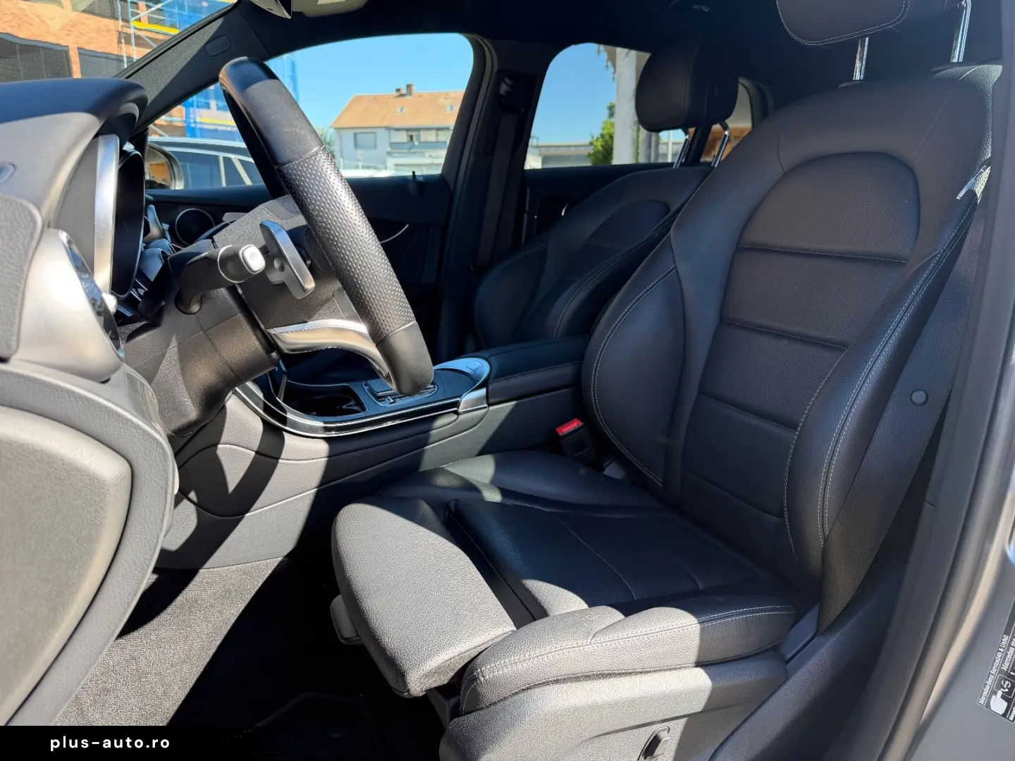 MERCEDES-BENZ GLC 300e 4Matic AMG Night Navi Ambi Rcam Magno