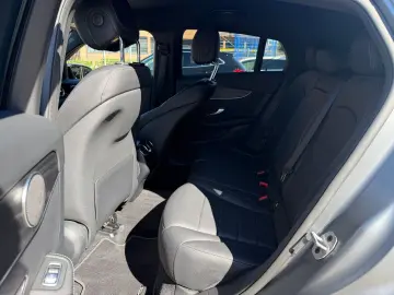 MERCEDES-BENZ GLC 300e 4Matic AMG Night Navi Ambi Rcam Magno