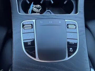 MERCEDES-BENZ GLC 300e 4Matic AMG Night Navi Ambi Rcam Magno