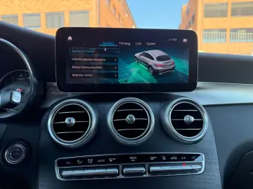 MERCEDES-BENZ GLC 300e 4Matic AMG Night Navi Ambi Rcam Magno