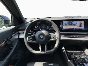 BMW 530e xDr M Sport Pano H K AdpLED DAPro PA HUD