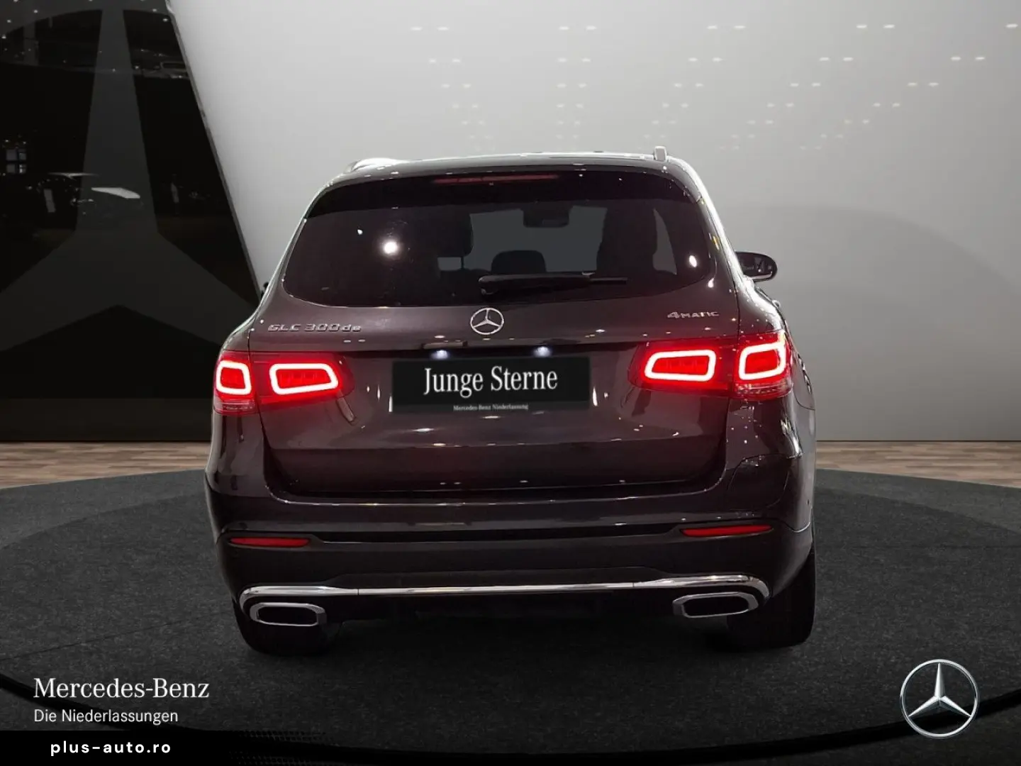 MERCEDES-BENZ GLC 300 de 4M AMG HE-Info Kam Pano LED SHZ AHK