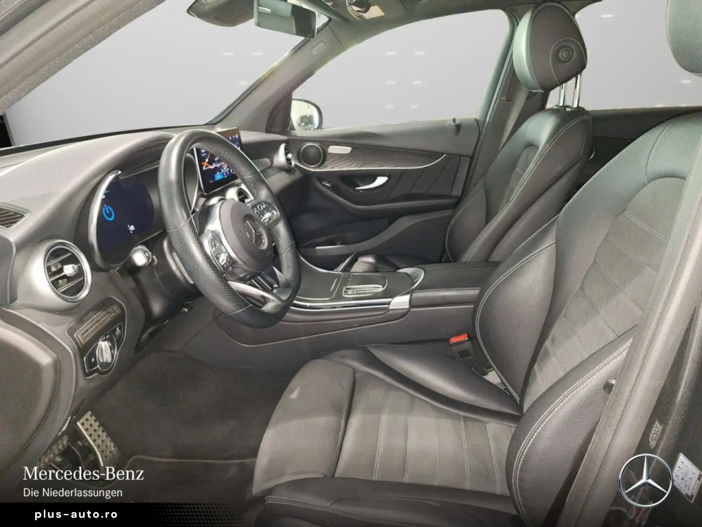 MERCEDES-BENZ GLC 300 de 4M AMG HE-Info Kam Pano LED SHZ AHK