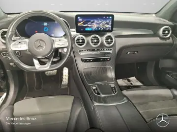MERCEDES-BENZ GLC 300 de 4M AMG HE-Info Kam Pano LED SHZ AHK