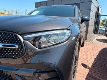 MERCEDES-BENZ GLC 220 d 4M AMG Line 360 K Night AHK …