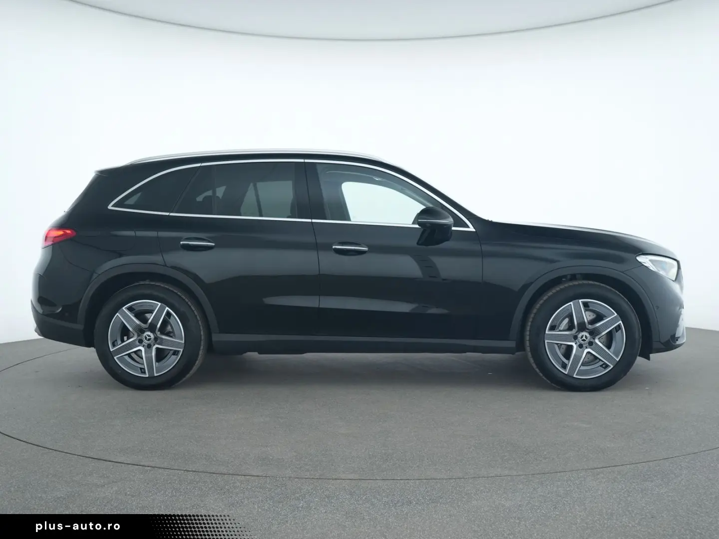 MERCEDES-BENZ GLC 300 d AMG Line Advances Winter-Paket Plus