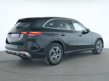 MERCEDES-BENZ GLC 300 d AMG Line Advances Winter-Paket Plus