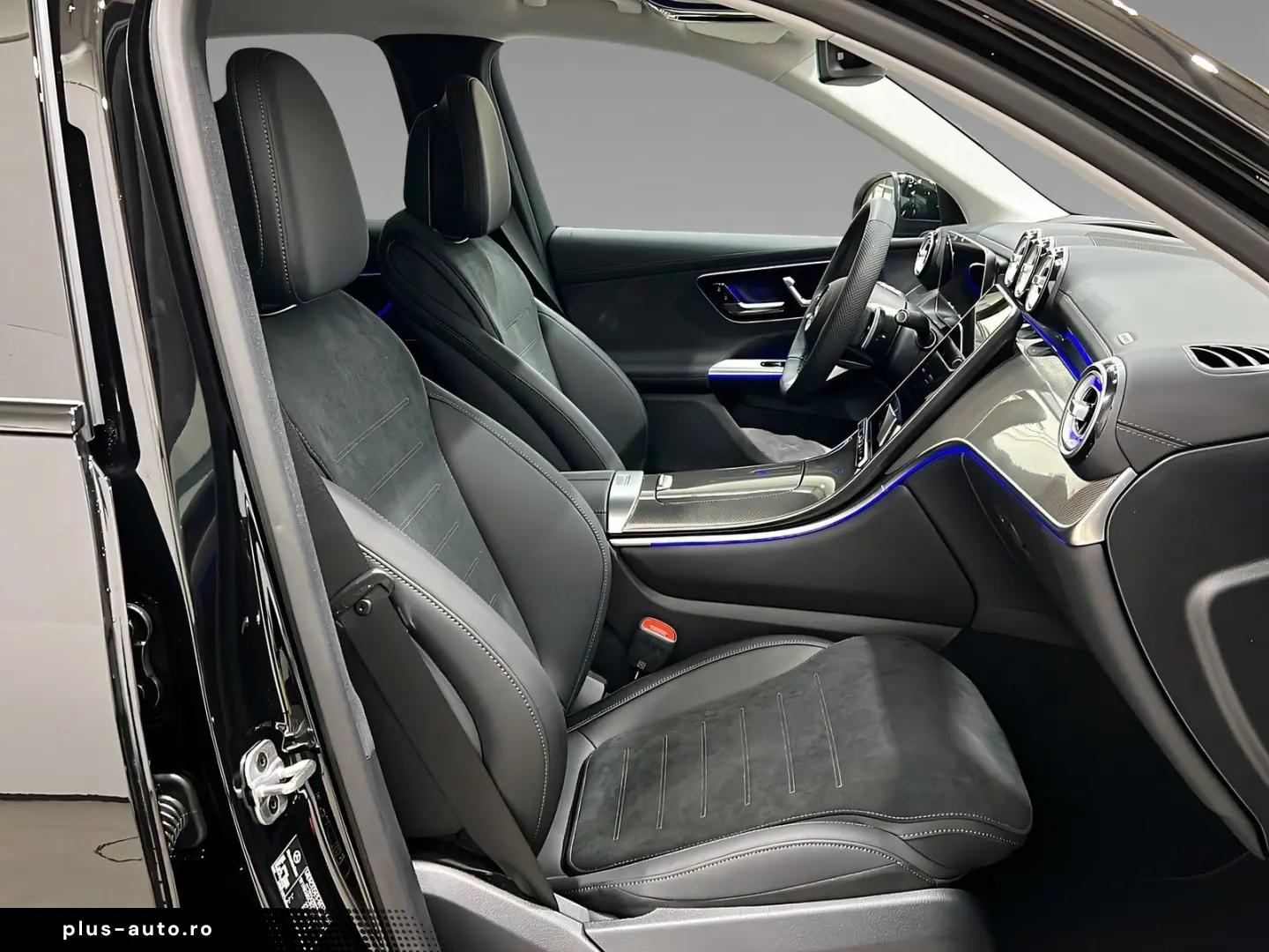 MERCEDES-BENZ GLC 200 d 4M AMG LED NIGHT Memo Ambi AHK 360
