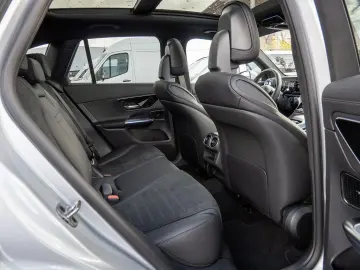 MERCEDES-BENZ GLC 200 d 4M AMG Line AHK Abstandstemp…