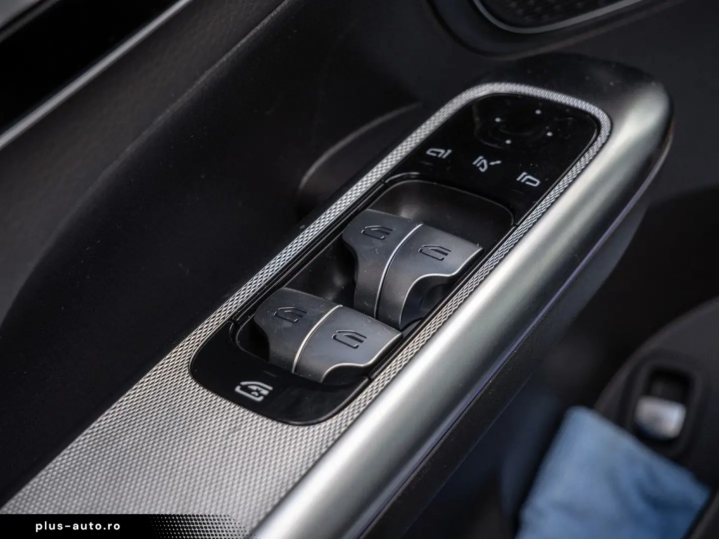 MERCEDES-BENZ GLC 200 d 4M AMG Line AHK Abstandstemp&hellip;