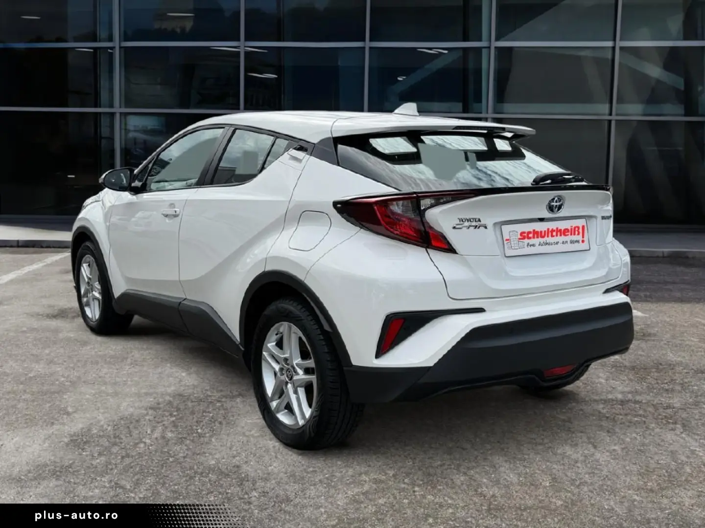 TOYOTA C-HR Hybrid Business Edition