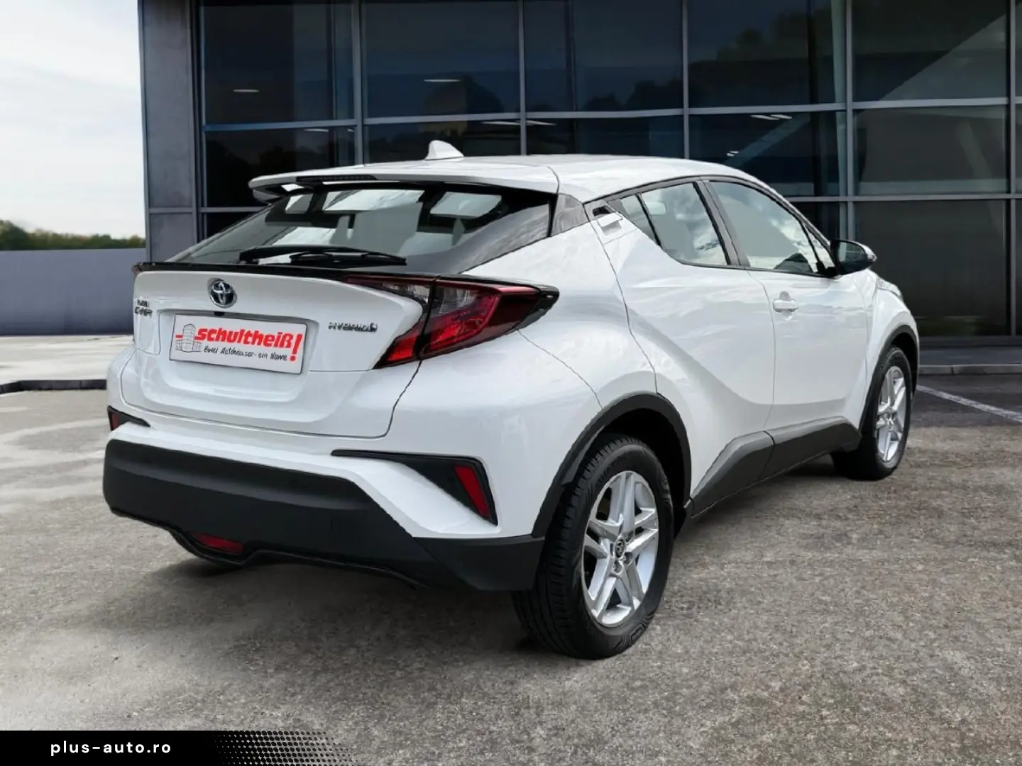 TOYOTA C-HR Hybrid Business Edition