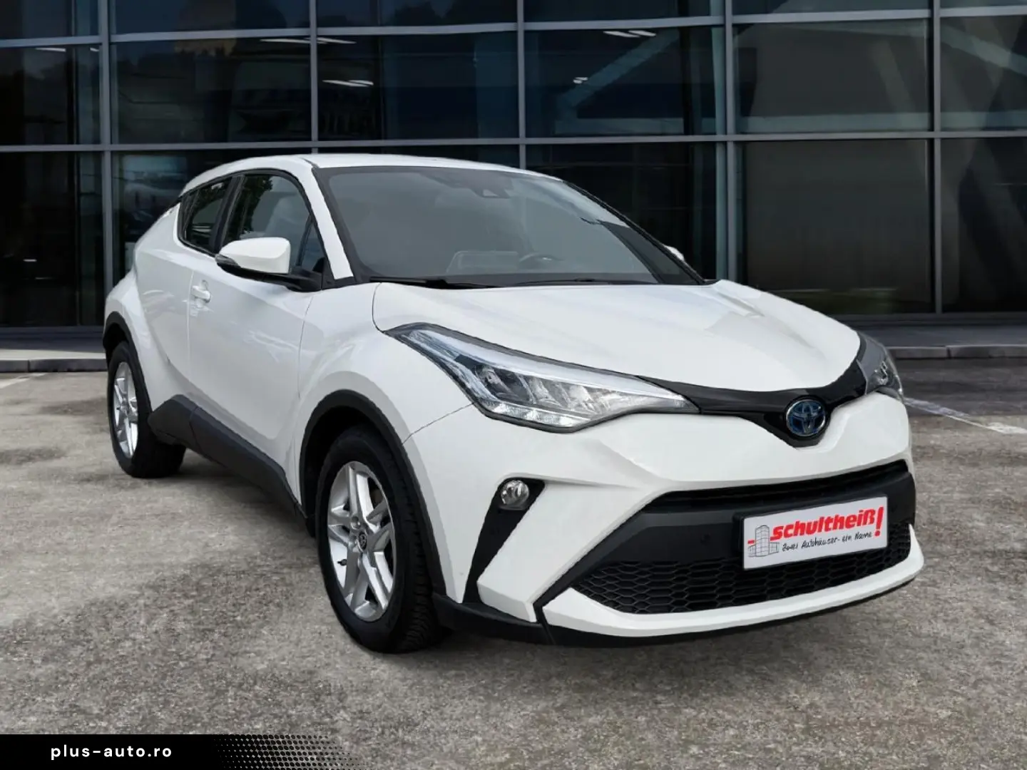 TOYOTA C-HR Hybrid Business Edition