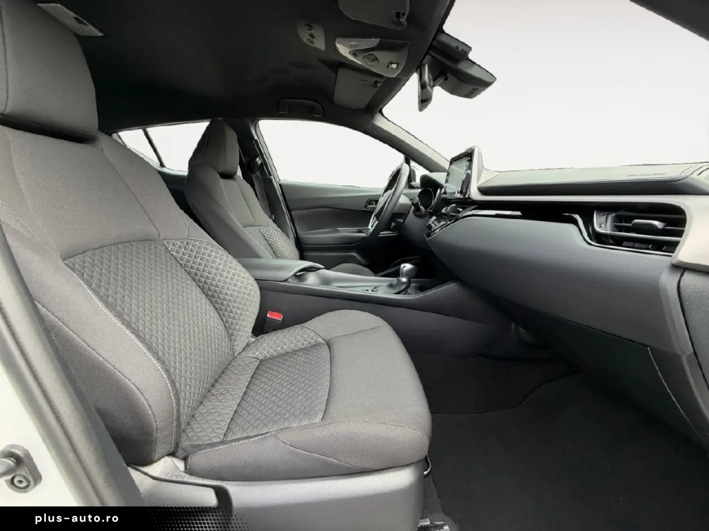 TOYOTA C-HR Hybrid Business Edition