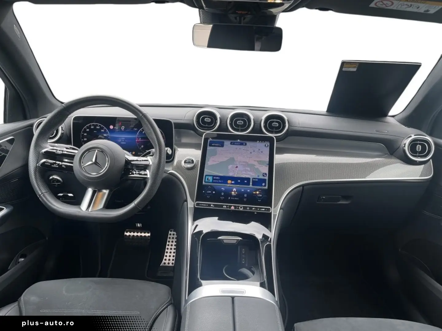 MERCEDES-BENZ GLC 200 d 4MATIC Coupé AMG DISTR WINTER KAMERA