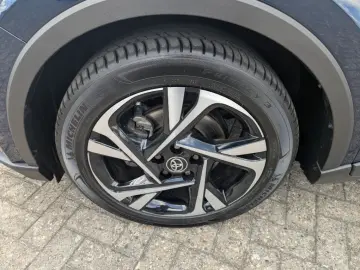 TOYOTA C-HR 2.0 Hybrid Team Edition