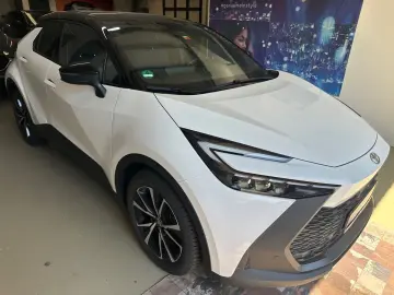 TOYOTA C-HR Hybrid Teamplayer