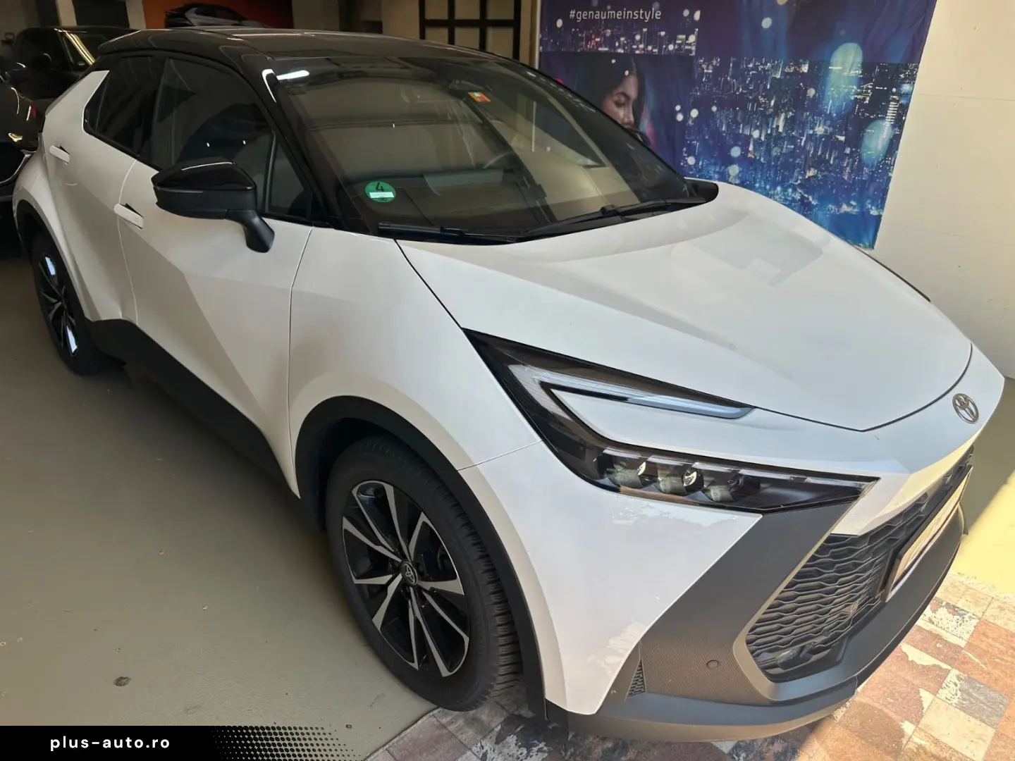 TOYOTA C-HR Hybrid Teamplayer