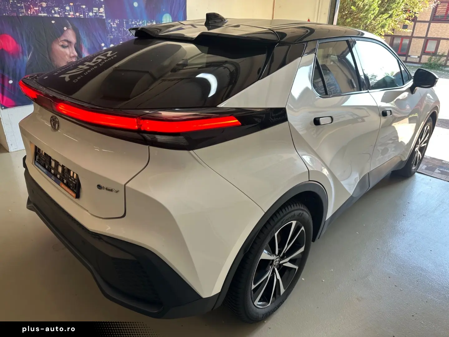 TOYOTA C-HR Hybrid Teamplayer