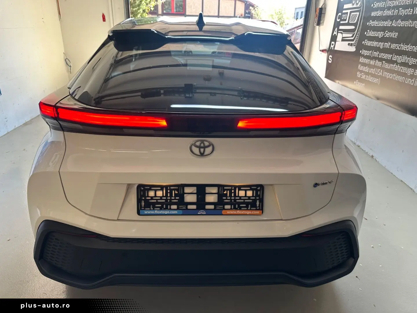 TOYOTA C-HR Hybrid Teamplayer