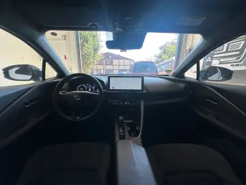TOYOTA C-HR Hybrid Teamplayer