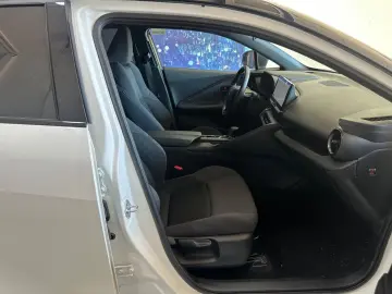 TOYOTA C-HR Hybrid Teamplayer