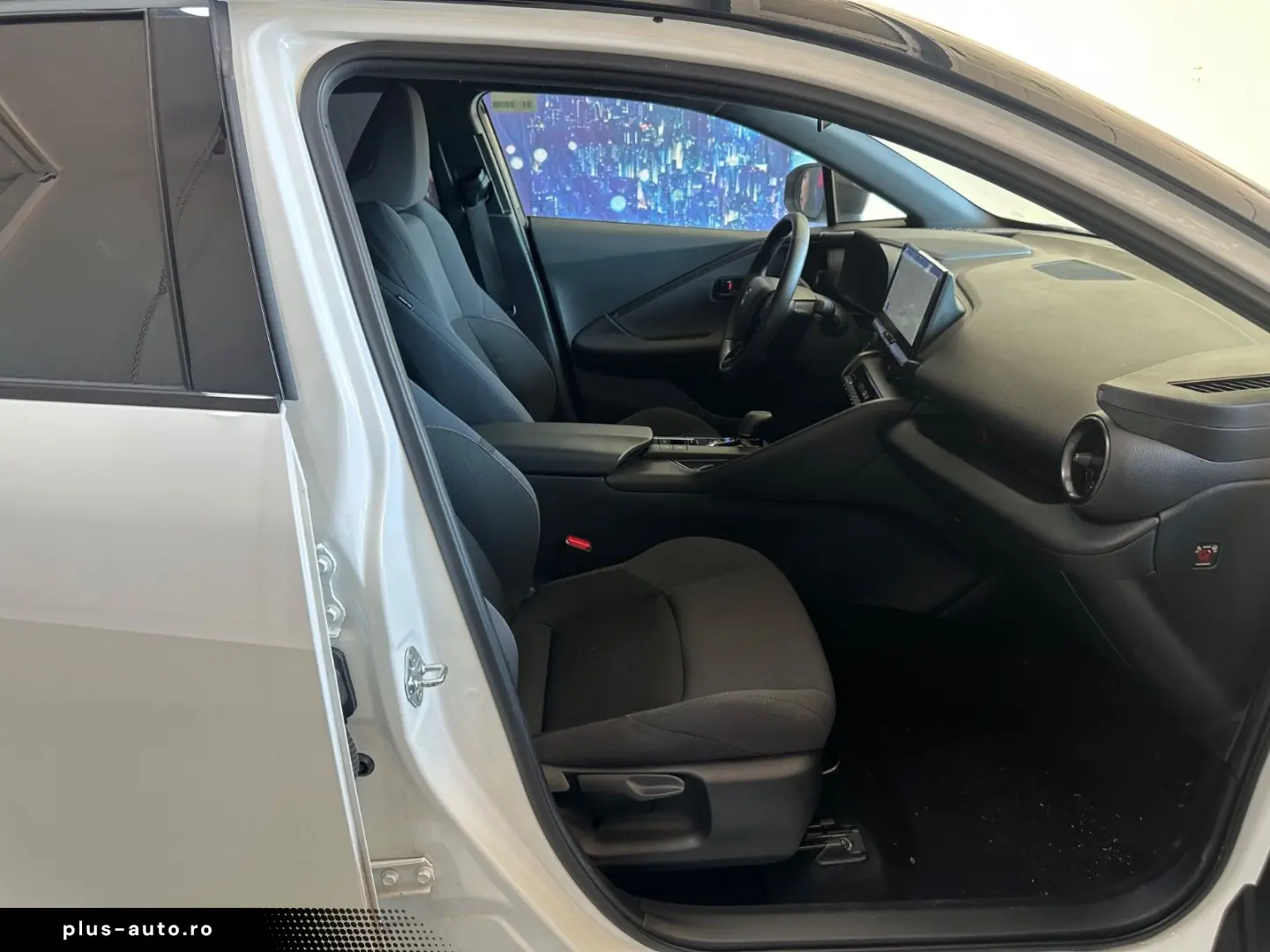 TOYOTA C-HR Hybrid Teamplayer