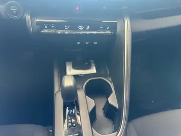 TOYOTA C-HR Hybrid Teamplayer