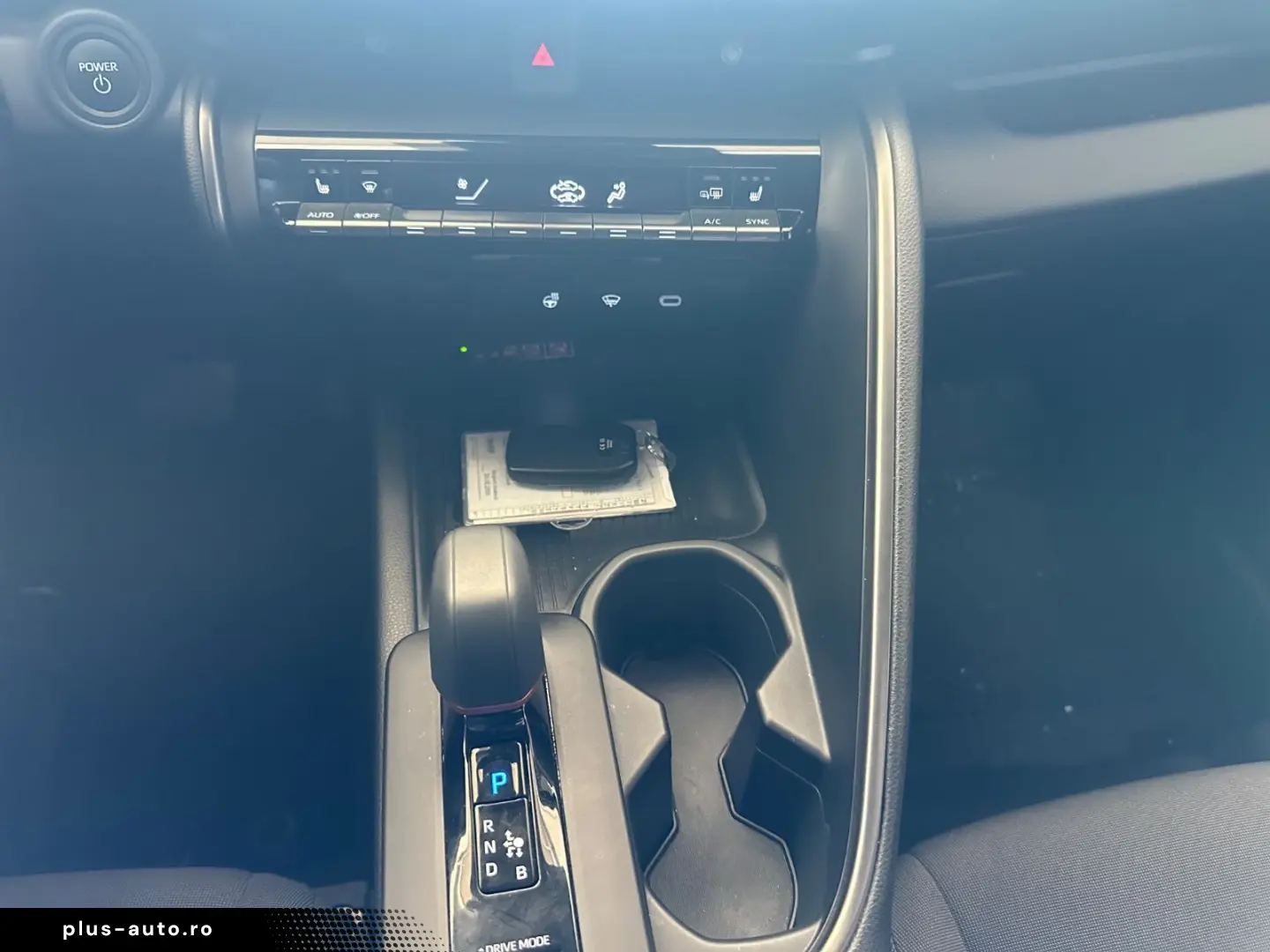 TOYOTA C-HR Hybrid Teamplayer