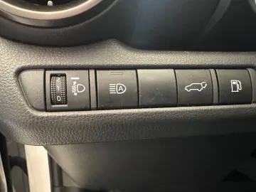 TOYOTA C-HR Hybrid Teamplayer