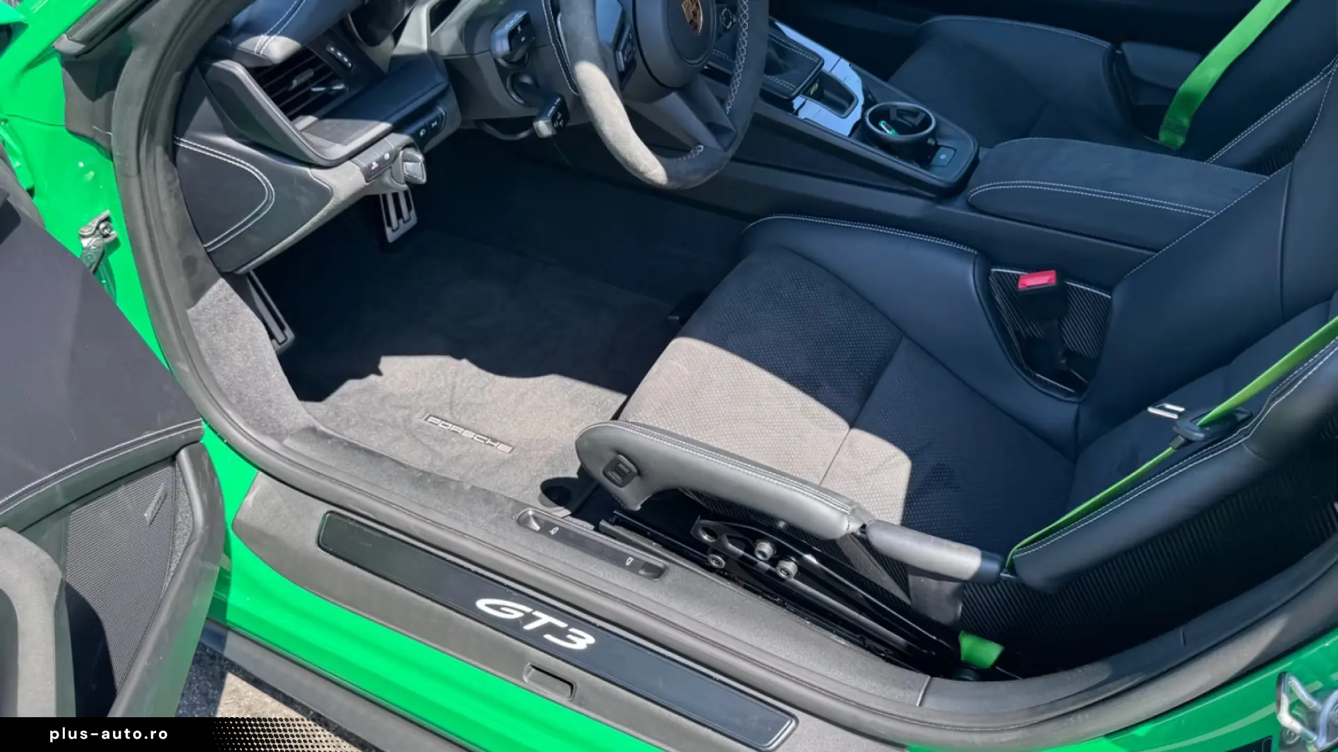 Porsche 911 GT3 CLUBSPORT PACKAGE EXCLUSIVE LIFT