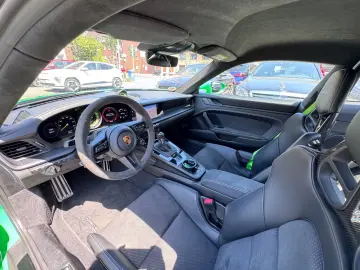 Porsche 911 GT3 CLUBSPORT PACKAGE EXCLUSIVE LIFT